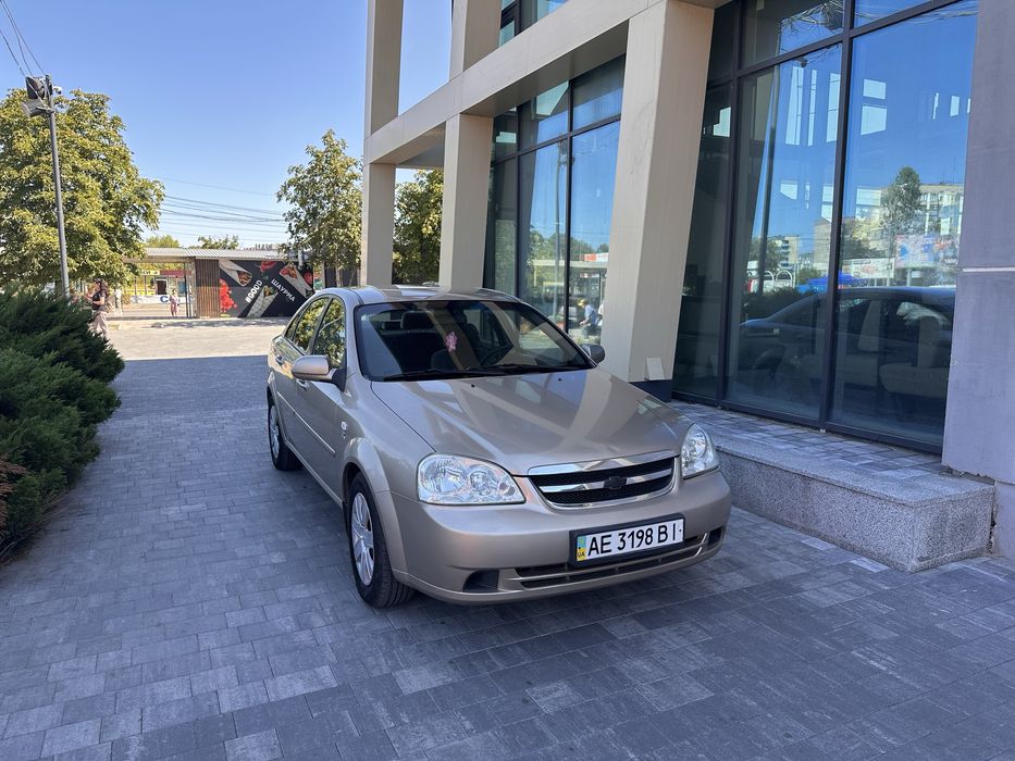 Авто Chevrolet Lechetti 2008