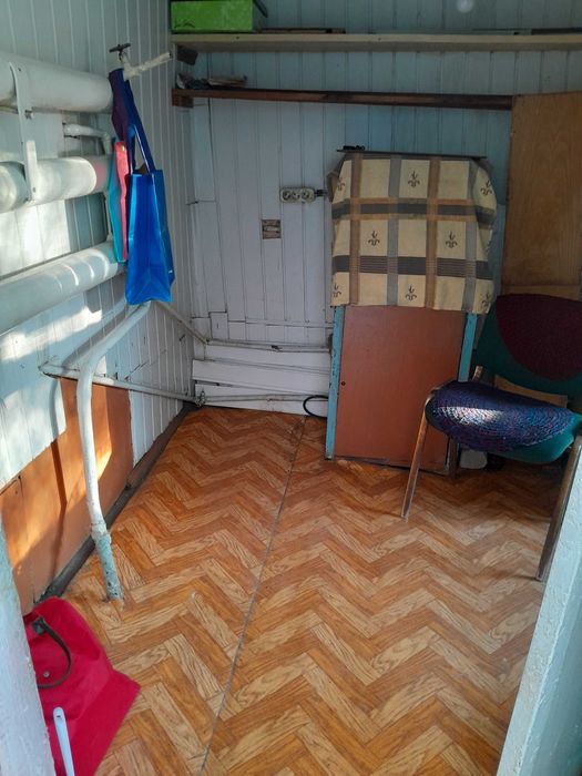 Аренда киоска, первые 3 мес. по 1700 гр. Запорожье,пр.Моторостроителей