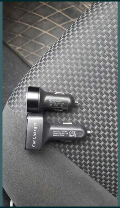 Зарядка автомобильная от 12в/24в   2xUSB (5V=3.1A)