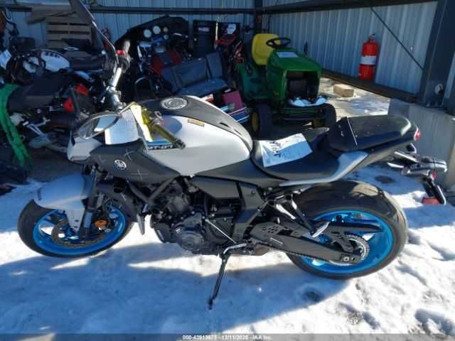 Yamaha MTN690 2025