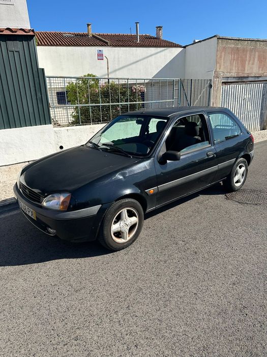 Ford Fiesta 1.8 2000 3portas