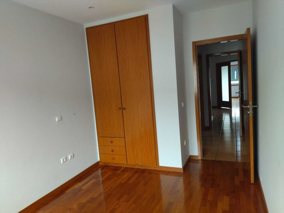 Apartamento T2+1 em Arrifana c/ Lugar de Garagem
