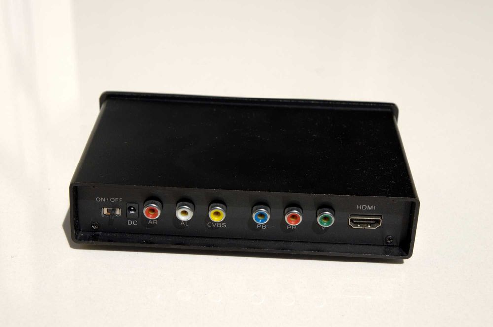 Dekoder/konwerter, czytnik SD, USB - na HDMI, component, composite