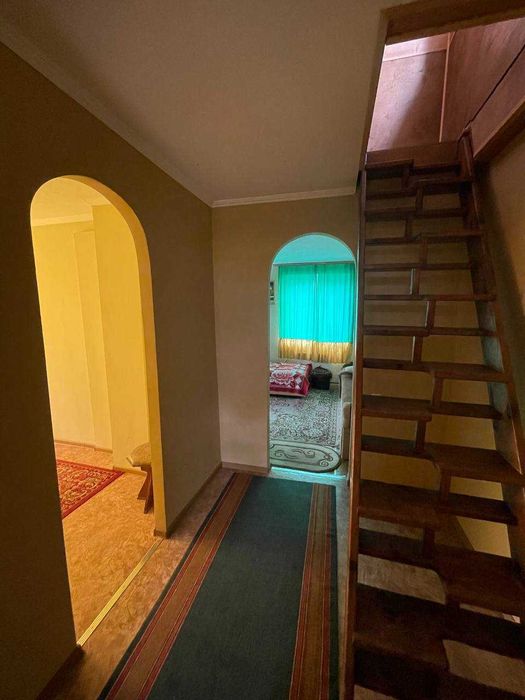 Продам цегляний будинок в Лезнево з приватизованою ділянкою. 34333