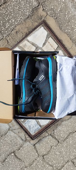 Vendo sapatos de biqueira de aço