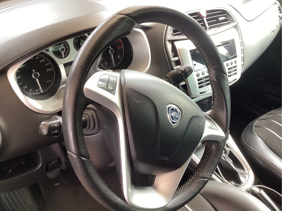 Продам Lancia Delta
