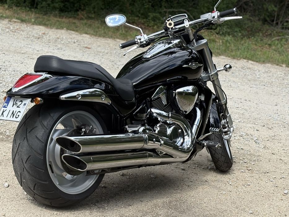 Potezny Suzuki Intruder VZR1800