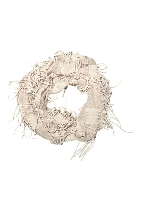 Beżowy komin szalik z frędzlami