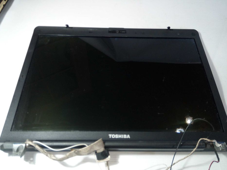 Toshiba A200 - klapa+matryca+wifi+kamera+taśma+zawiasy
