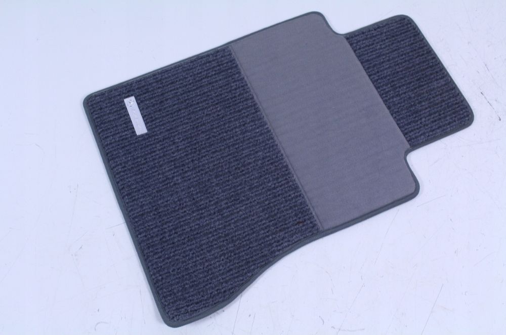 Dywanik Mercedes W124 S124 C124 A124