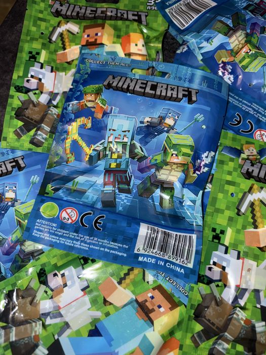 Hit fenomenalna zabawka niespodzianka brelok i karty minecraft