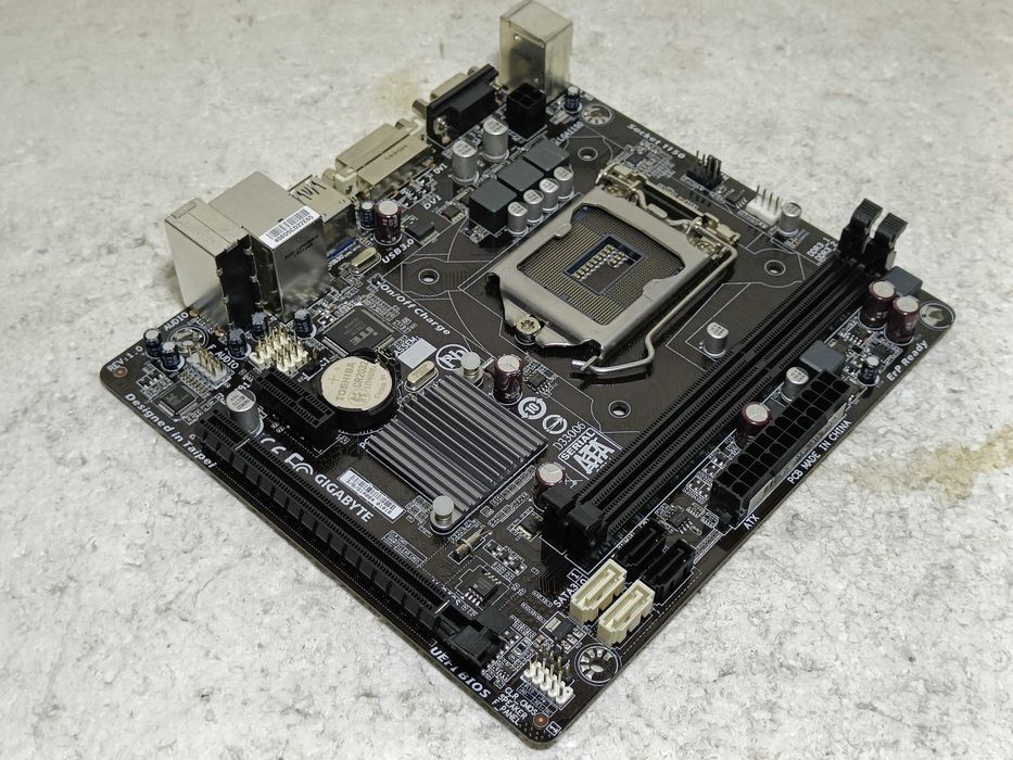 Материнська плата Gigabyte GA-H81M-S2V - MiniITX - LGA1150 під міні ПК