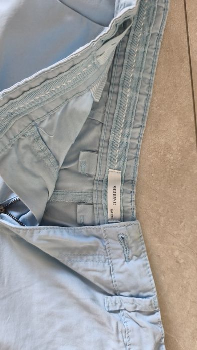 Eleganckie materiałowe spodenki na lato Reserved r 164 chłopięce