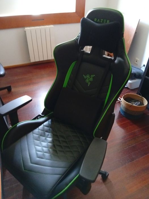 Cadeira Razer  tarok pro zen como nova
