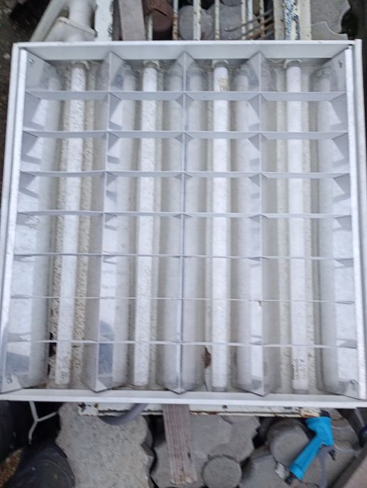 Світильник для армсронгу