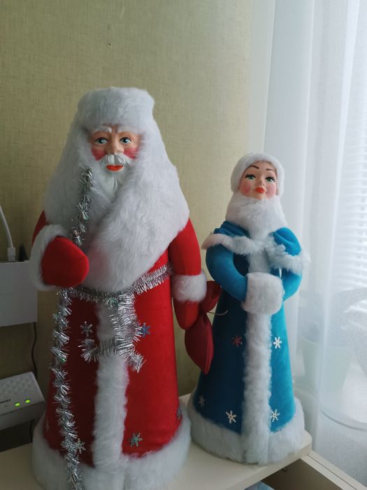 Дід Мороз та Снігуронька