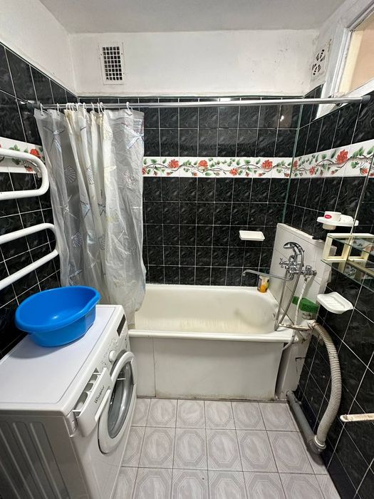 Оренда 3-кімнатної квартири в центрі міста.