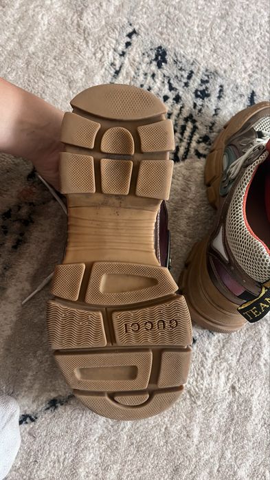 Продом Gucci Flashtrek