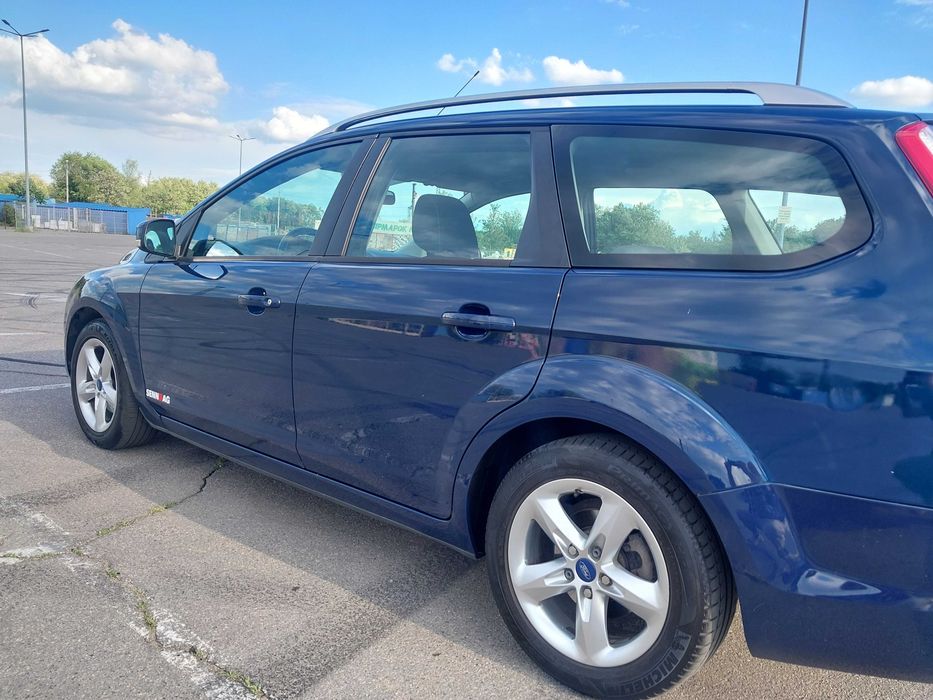 Ford Focus 2010 VIN WF0SXXGCDSAA87243 фото оголошення 18 з 19