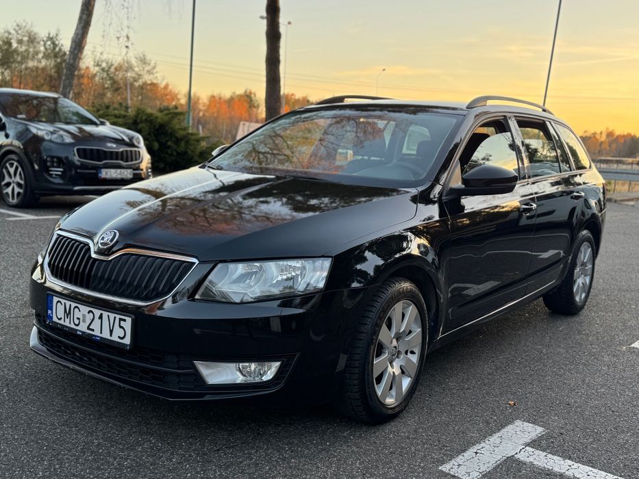 Wypożyczalnia wynajem samochodów Skoda Octavia