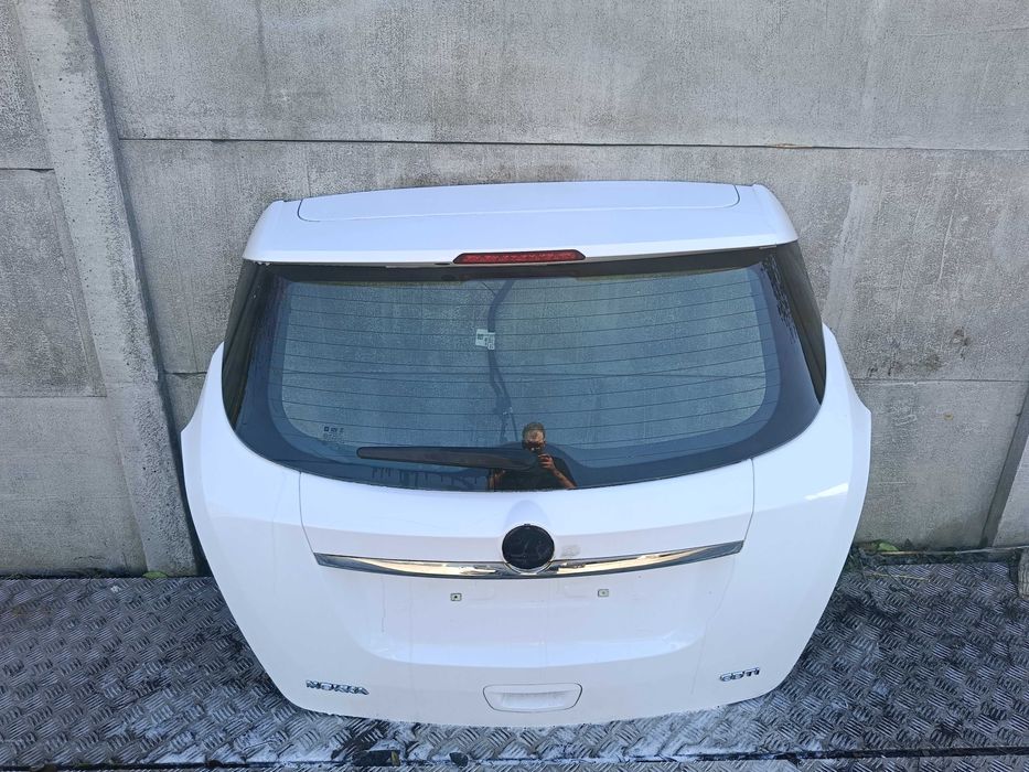 Klapa Tylna Opel Mokka / Z40R / GAZ / W kolor