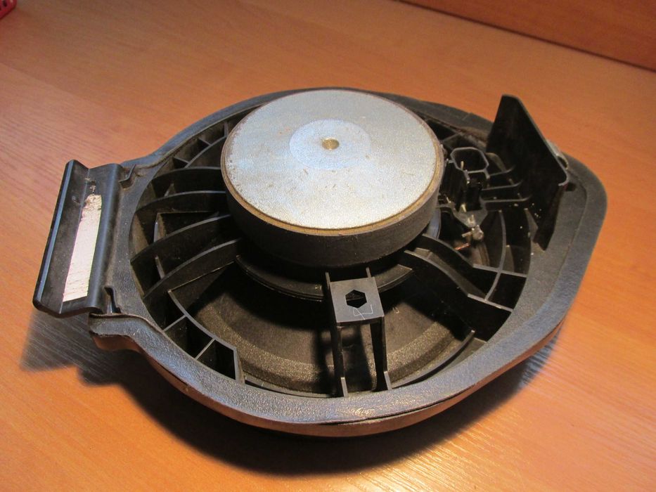 Głosnik do Opel Astra IV 1,6 Esentia.