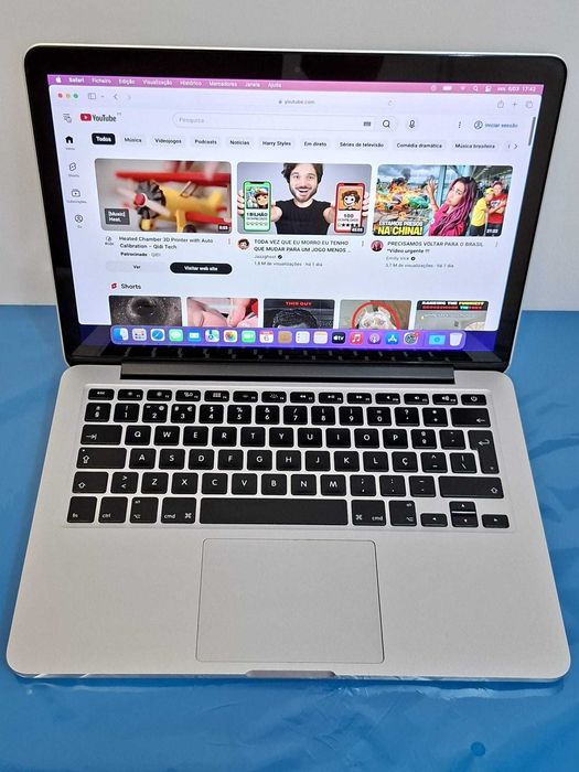MacBook Pro Ecrã Retina 13,3" i5 2,6Ghz MacOSMonterey 8 Gig RAM C/NOVO