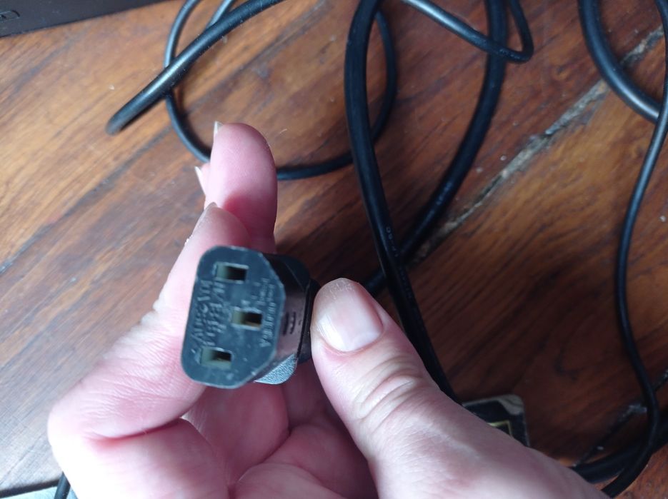 Зарядне 12v 3,5A