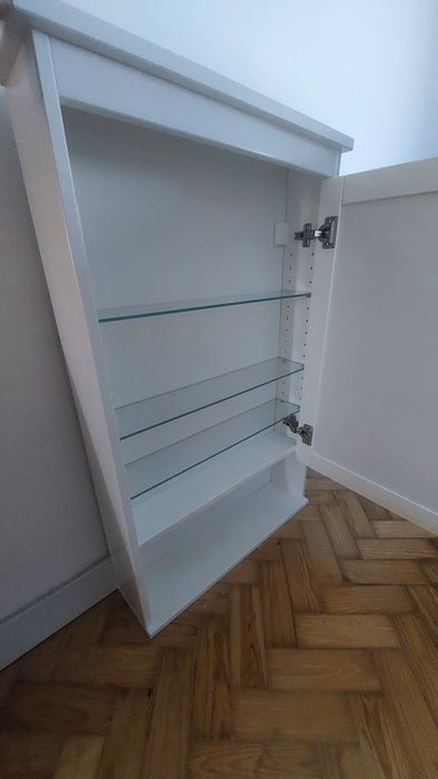 Armário com espelho IKEA Hemnes