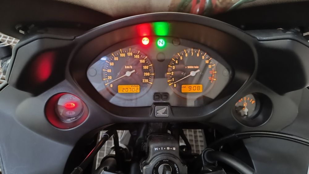 Honda CBF 600 com top case