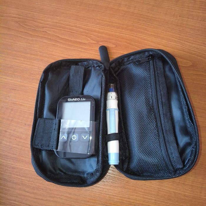 Продам глюкометр Glueneo Lite.