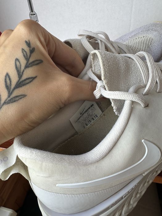 Жіночі кросівки Nike