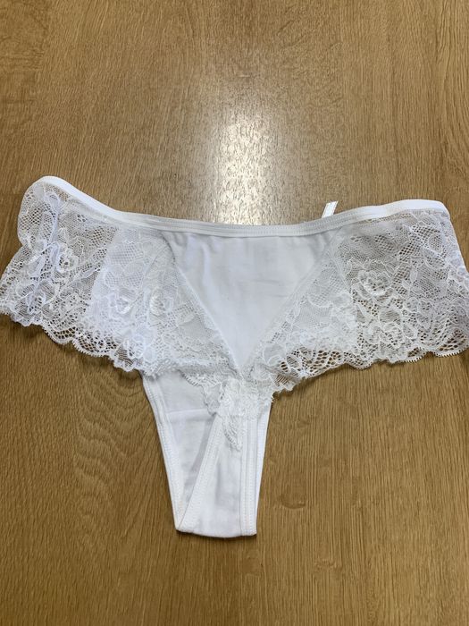 Stringi damskie bawelna z koronka