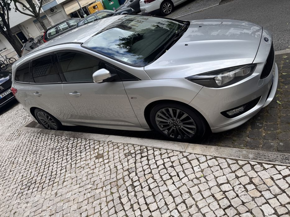 Ford Focus ST Line de 2017 com 330000KM