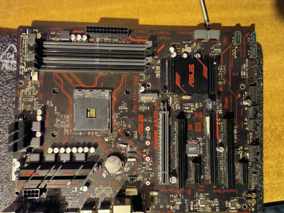 Материнська плата Asus Prime x-370 a сокет am4