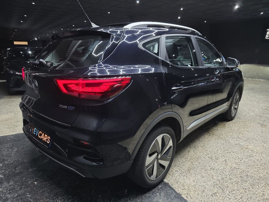 MG ZS EV 72.6 kWh Luxury