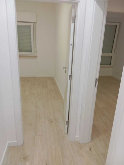 Apartamento T2 Muito Central Sacavém