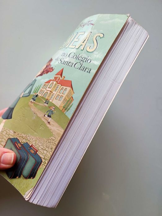Vários Livros Juvenis entre 2,00€ e 3.50€ cada e PNL