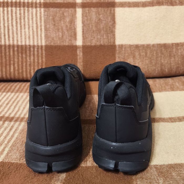 Чоловічі кросівки adidas terrex