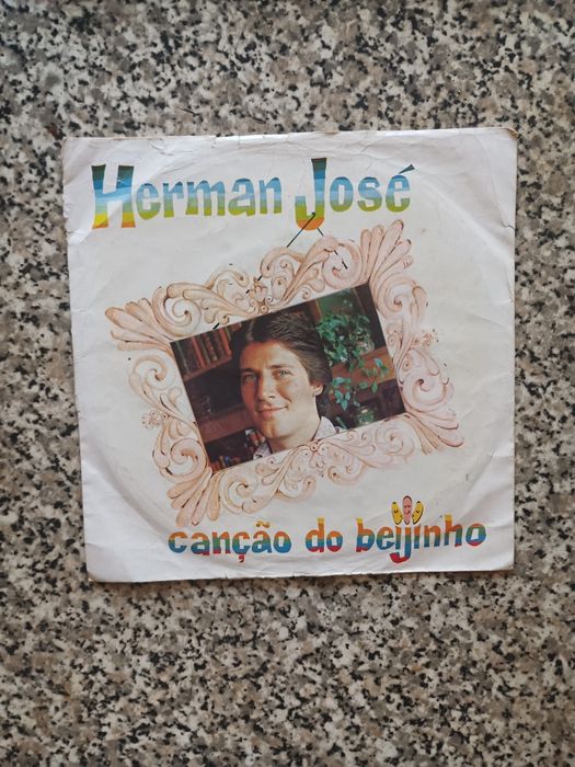 Discos vinil single 2€ unidade. Bom estado de conservação