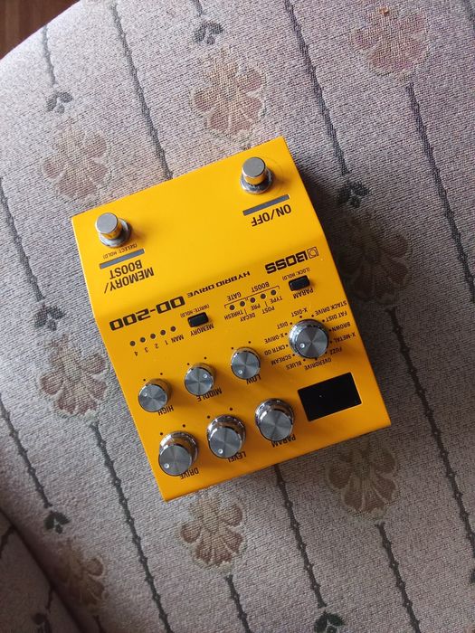 Boss OD-200 Overdrive Distortion Fuzz kombajn 32-bit