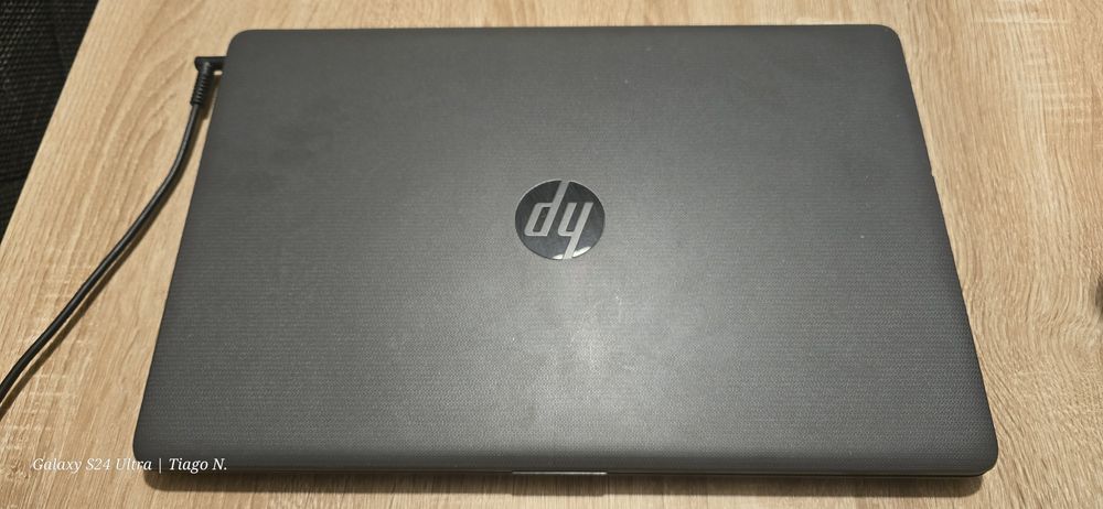 Portátil HP G7 com carregador