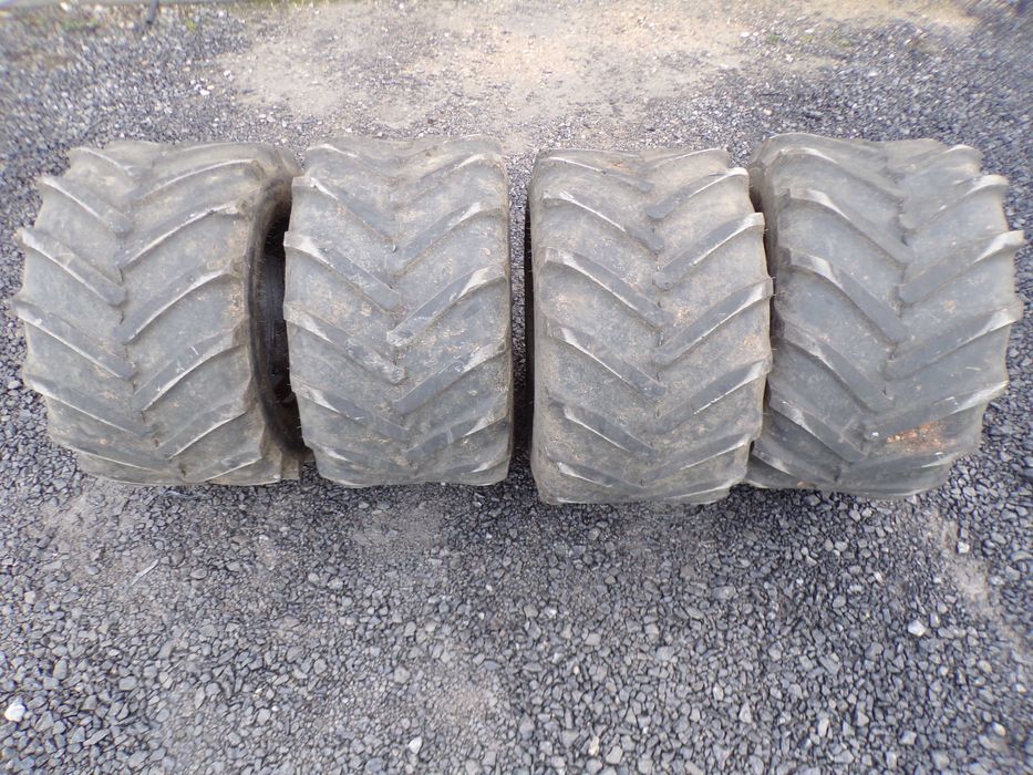 Opona 31x15.50-15 BKT TR-315 KOMPLET (250 netto/szt.)