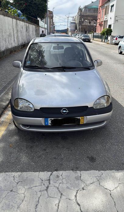 Opel Corsa Ano 2000 (Gasolina / GNV)