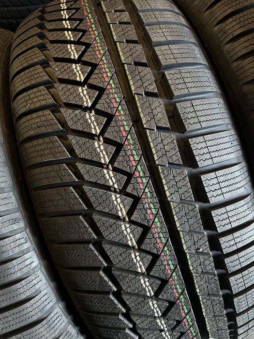 255/55/18+235/60/18 R18 Continental ContiWinterContact TS850P 4шт новы