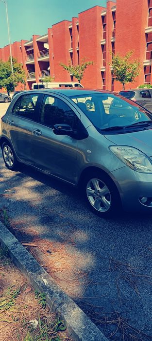 Toyota Yaris  1.0