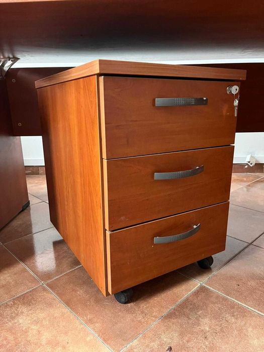 Komplet mebli biurowych Mikomax