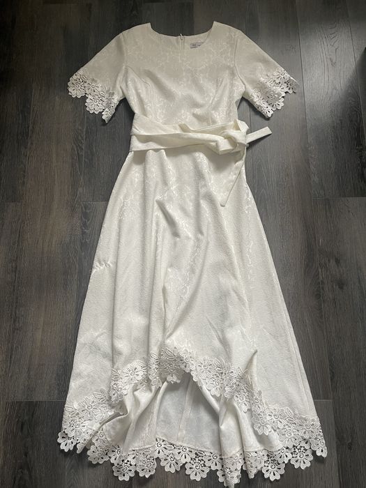 Сукня міді дуже гарна