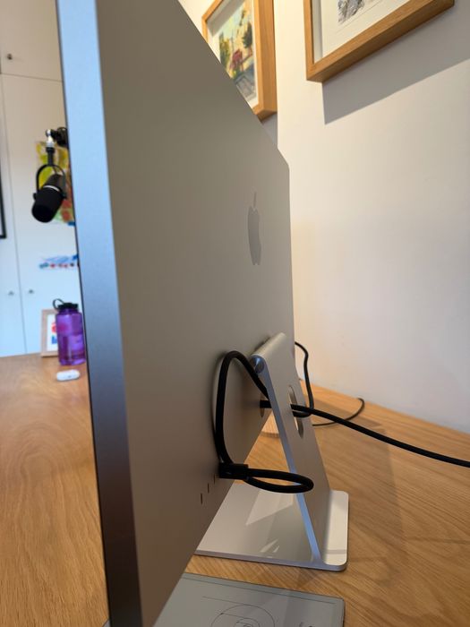 Apple Studio Display 27" 5K | Como Novo | Caixa + Fatura