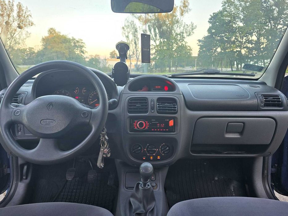 Renault Clio II 1999r. KLIMATYZACJA